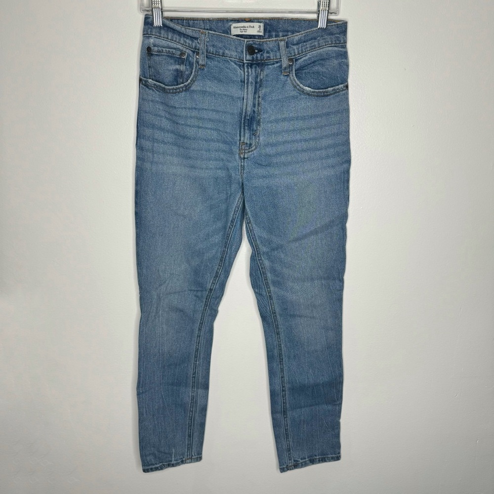 Abercrombie & Fitch The Skinny High Rise Size 26